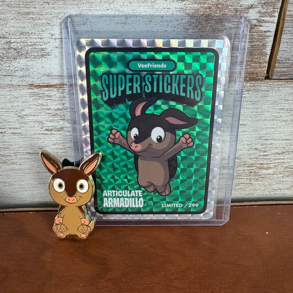 SEE PHOTOS Veefriends Road to Veecon Articulate Armadillo Green Ice Sticker+Pin